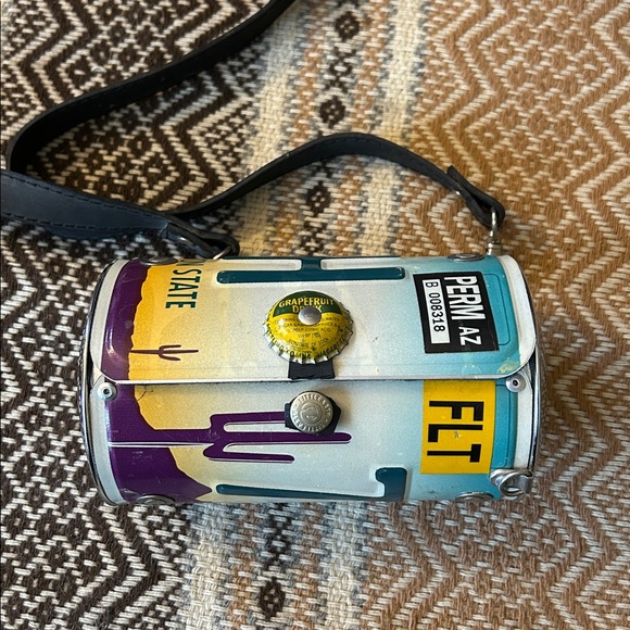 VINTAGE Arizona License Plate Crossbody Bag - Picture 4 of 9